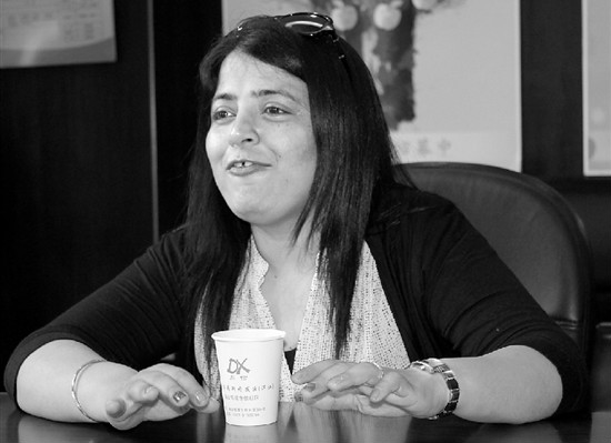 ag平台游戏官网物业所辖明星小区出了位明星楼道长